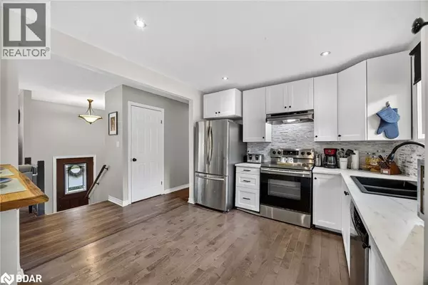 Oro-medonte, ON L0K1E0,10 CONDER Drive