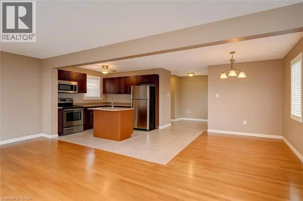 Kitchener, ON N2R1T4,UPPER-10 VERONA Street