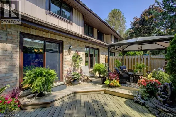 Waterloo, ON N2T1H8,479 BEECHWOOD DR #3