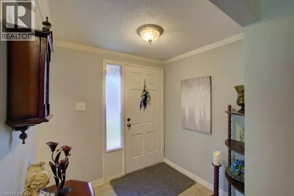 Waterloo, ON N2T1H8,479 BEECHWOOD DR #3