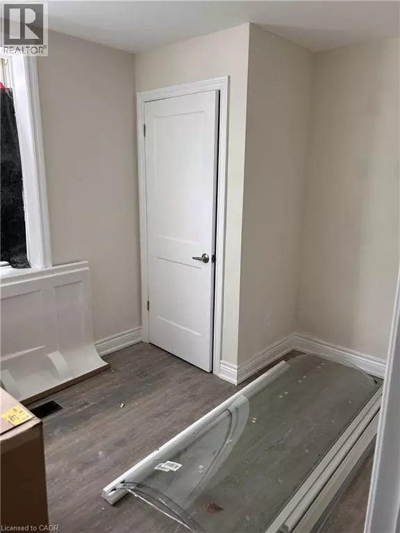 Hamilton, ON L8L3Y2,33-35 E WOOD Street E