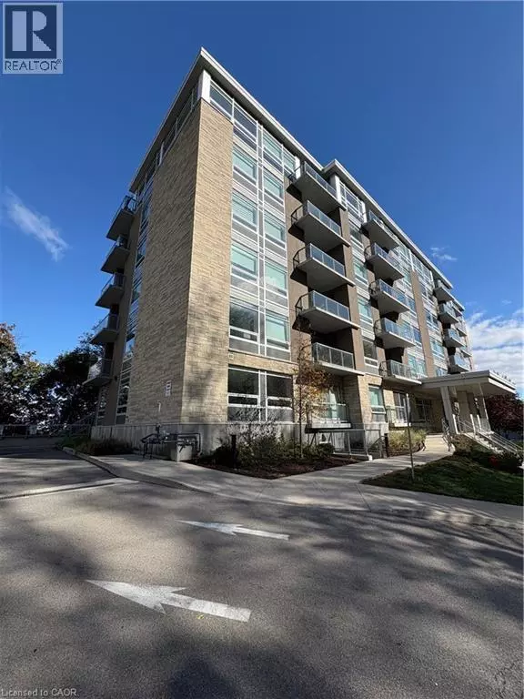 Hamilton, ON L8N0B4,479 CHARLTON AVE East #306