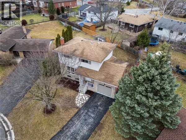 Caledonia, ON N3W1J8,102 DUNDEE Drive