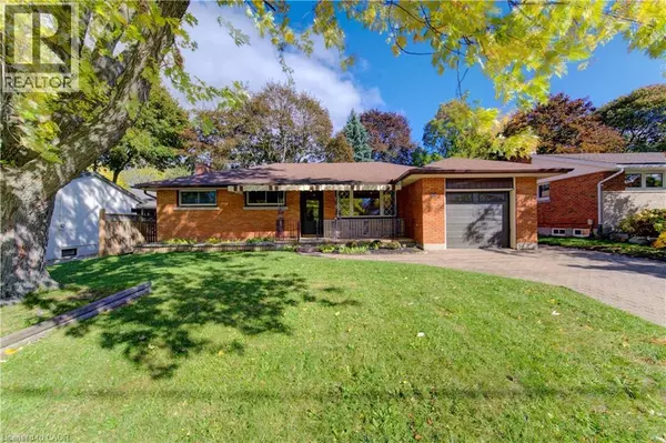 88 ELLIS Crescent S, Waterloo, ON N2J2B8