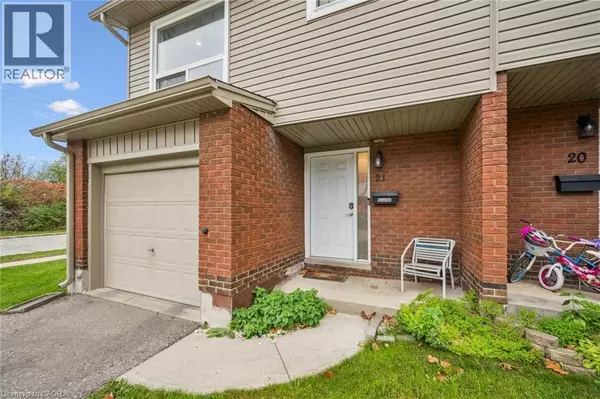 Waterloo, ON N2J4L8,285 BLUEVALE ST #21