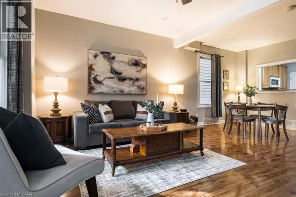 Hamilton, ON L8L7S3,251 BALMORAL Avenue N