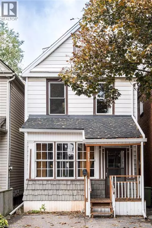 Hamilton, ON L8L7S3,251 BALMORAL Avenue N