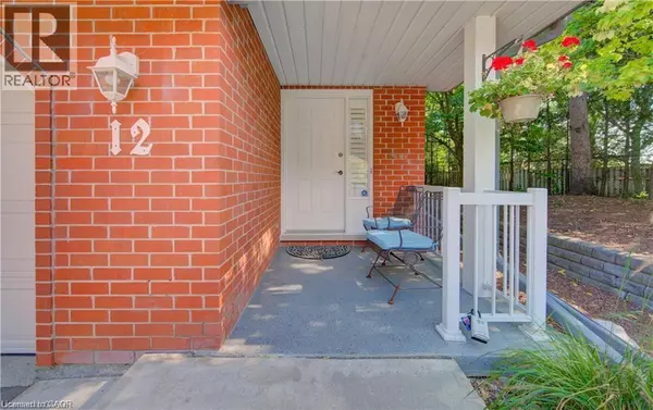 Waterloo, ON N2K1S5,89 WOOLWICH ST #12