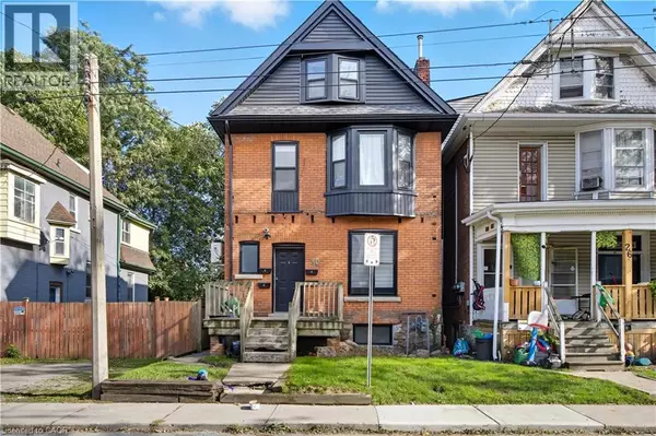 30 STIRTON ST #4, Hamilton, ON L8L6E8