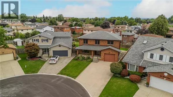 18 MARCEL Place, Hamilton, ON L9B1W3