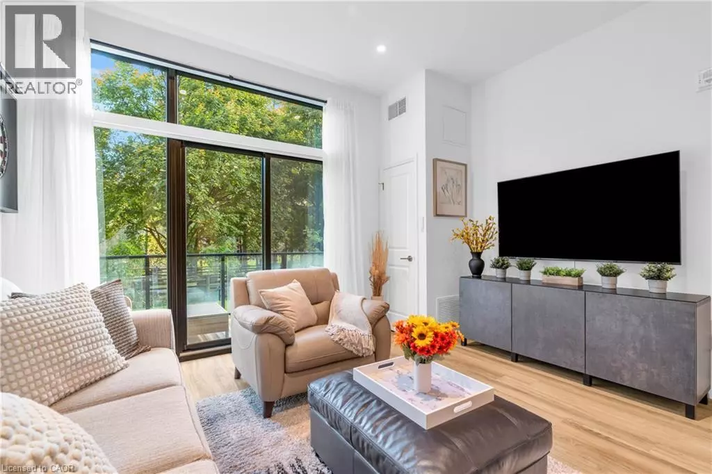 Kitchener, ON N2P0K8,525 NEW DUNDEE RD #101