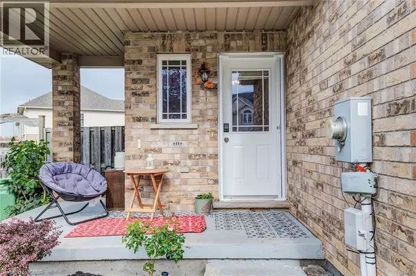 Guelph, ON N1L0G1,46 CLOUGH Crescent