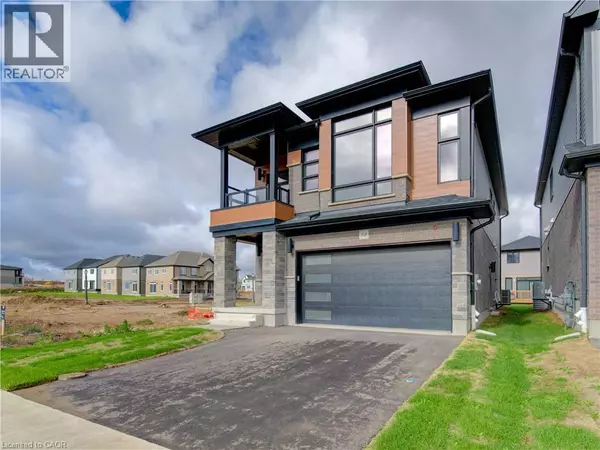 58 JACOB DETWEILLER Drive, Kitchener, ON N2P0K7