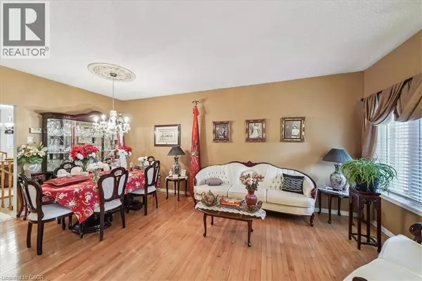 Brampton, ON L7A3E8,52 MISTYCREEK Crescent