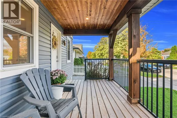 Hamilton, ON L8T3C7,324 EAST 43RD Street