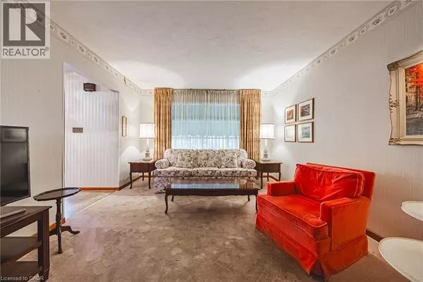 Haldimand, ON N1A1S5,646 ALDER Street W