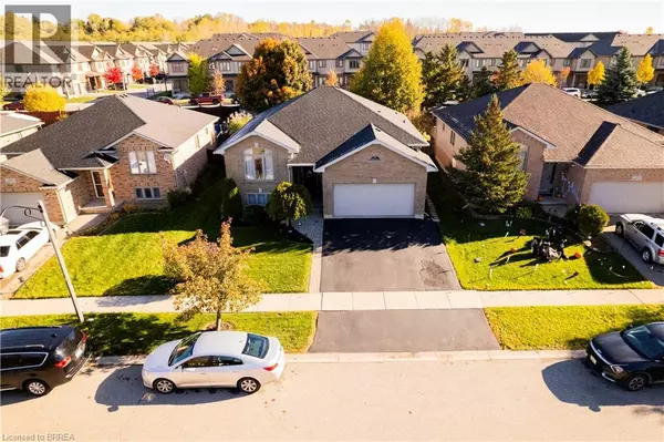 Brantford, ON N3T6R1,35 OSBORN Avenue