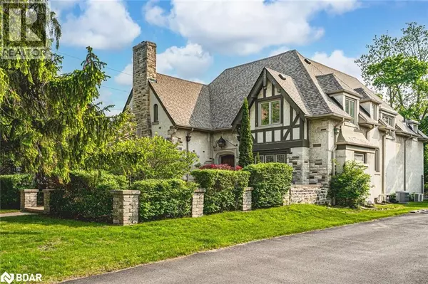 60 HIGH Street, Barrie, ON L4N1W4