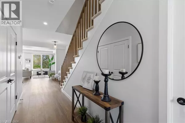 Mitchell, ON N0K1N0,81 KENTON Street