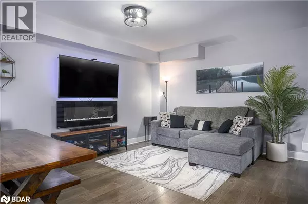 Essa, ON L0M1B4,12 TRUAX Crescent