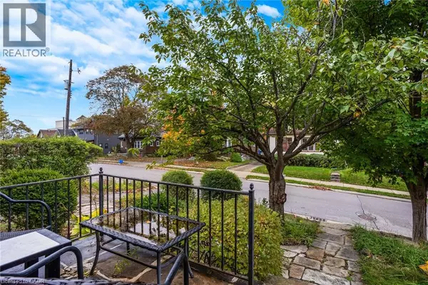 Kitchener, ON N2H2J4,360 LUELLA Street