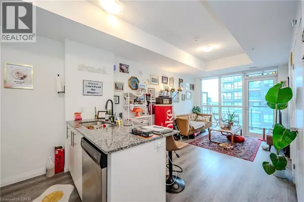 Kitchener, ON N2G0E2,108 GARMENT ST #1401