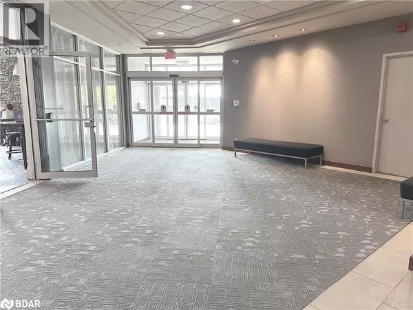 Barrie, ON L4M3A7,85 BAYFIELD ST #204