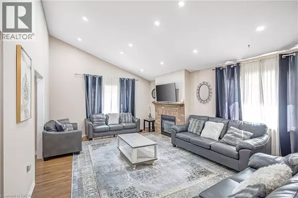 Hamilton, ON L0R1W0,375 SILVERBIRCH Boulevard