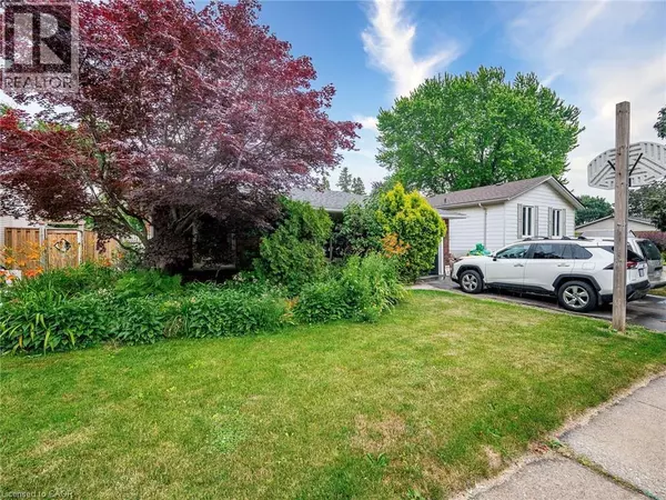 Burlington, ON L7L2B8,637 ARTREVA Crescent