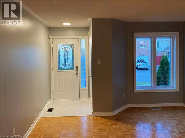 Brampton, ON L7A2B1,80 REDFINCH WAY #UPPER