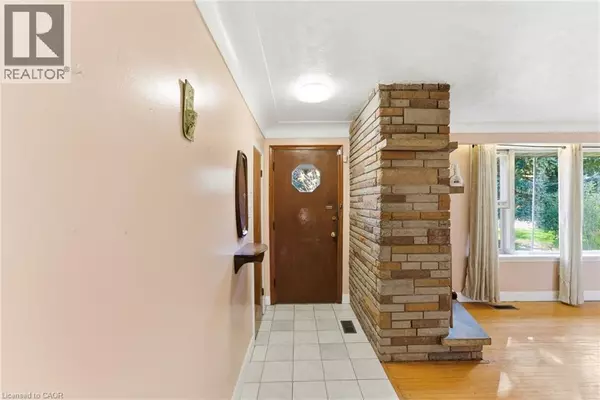 Hamilton, ON L0R1W0,2088 UPPER JAMES Street