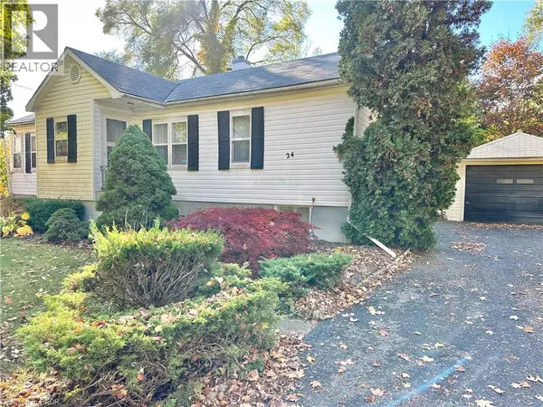 24 HUNT Street N, Simcoe, ON N3Y4J7