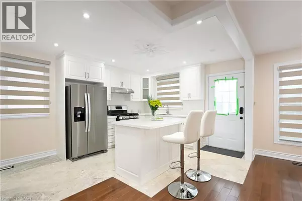 Welland, ON L3C6T2,48 LARCHWOOD Circle