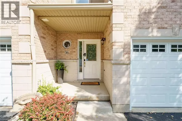 Ancaster, ON L9G5B6,81 VALRIDGE DR #36