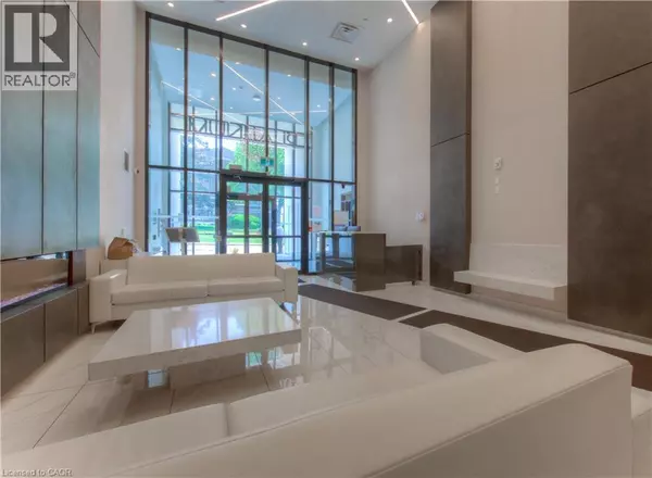 Hamilton, ON L8P0C6,15 QUEEN ST South #1015