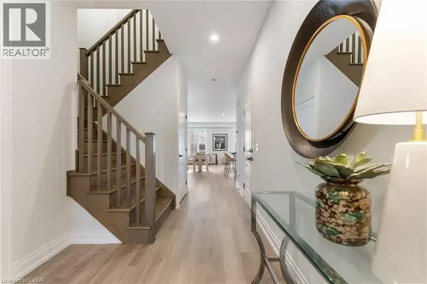 Waterdown, ON L8B1Y4,10 GRANITE RIDGE Trail