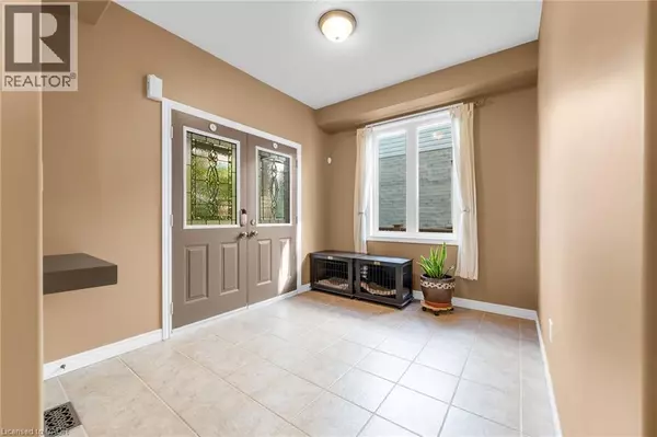 Hamilton, ON L9K1R9,114 ARMOUR Crescent