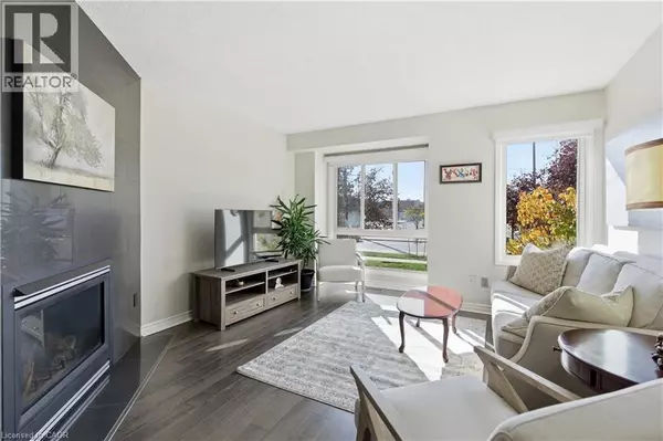 Burlington, ON L7S2H7,895 MAPLE AVE #537