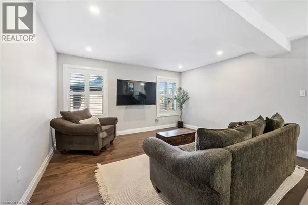 Elora, ON N0B1S0,44 HALLS Drive