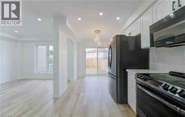 Breslau, ON N0B1M0,82 TROWBRIDGE Street