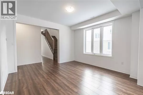 Barrie, ON L9J0L1,112 WEST OAK Trail