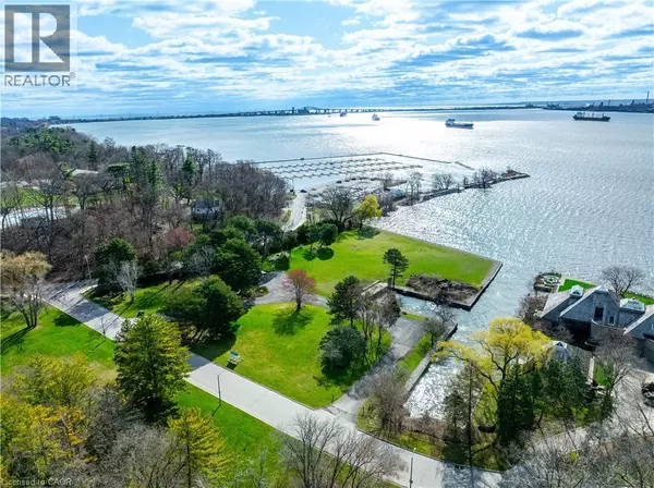 800 LASALLE PARK Road, Burlington, ON L7T4G9