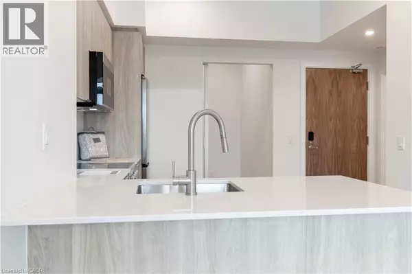 Kitchener, ON N2G0G5,25 WELLINGTON ST South #2314