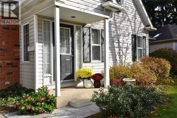 Ancaster, ON L9G4X7,175 FIDDLERS GREEN RD #59