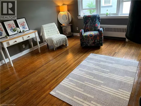 Hamilton, ON L8K1V6,1759 KING ST East #33