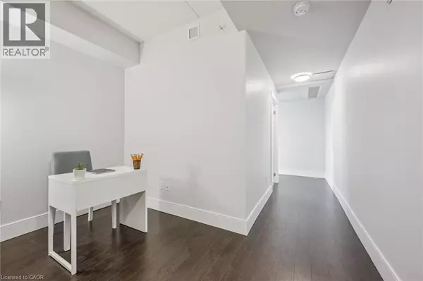 Kitchener, ON N2H0C2,15 PRINCE ALBERT BLVD #316