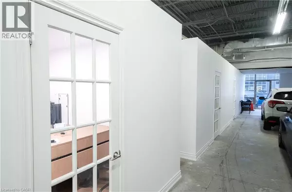 Toronto, ON M3J3L6,1101 FINCH AVE West #18