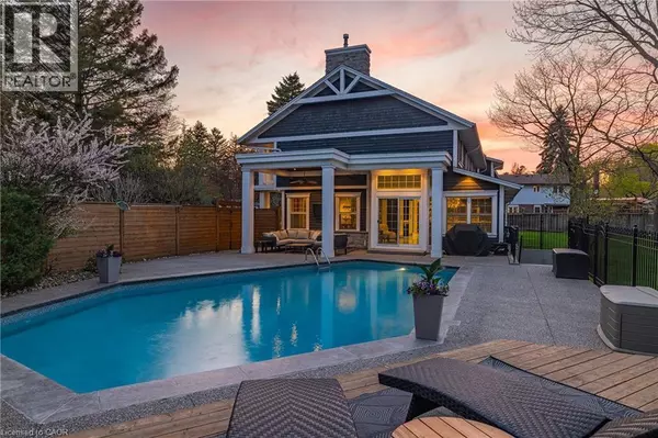 Oakville, ON L6J5G8,115 CHARNWOOD Drive