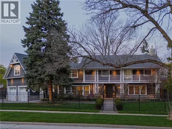 115 CHARNWOOD Drive, Oakville, ON L6J5G8