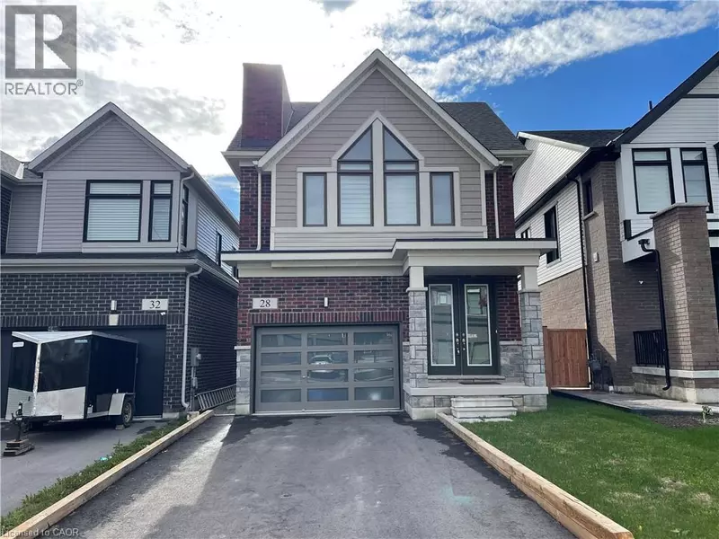 28 FAIREY Crescent, Mount Hope, ON L0R1W0